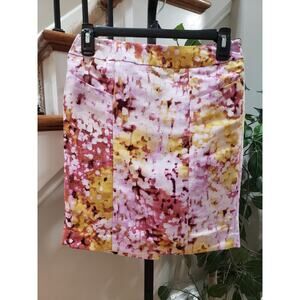 Ann Taylor LOFT Pink & Yellow Floral Watercolor Flat Front Pocket Skirt Size 00P